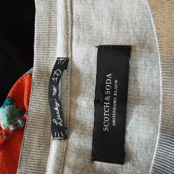 ๐๐๐ NWT Scotch & Soda Silver Sweatshirt Top - Picture 5 of 10